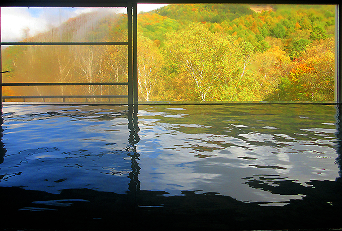 �������ނ���Ǎ��̃z�e���I�Q�n���u���㍂���z�e��200�v�ő厩�R�Ɖ���ɂǂ��Ղ�Z����