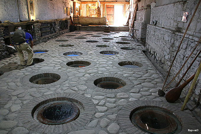 ���C�����˂̒n�I�W���[�W�A�u�L���Y�}���E���E���C���n�E�X�v���w