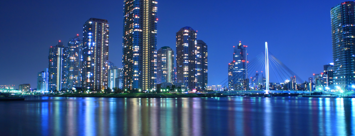 ���}���`�b�N�ȕ��͋C���ō��I��̓����u���c��v�͌��t��