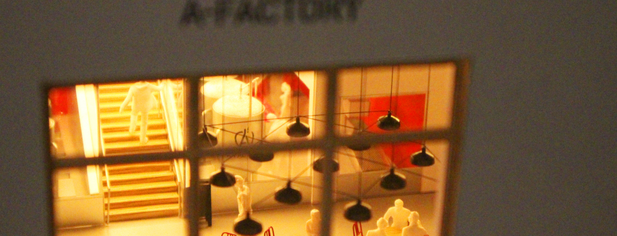 ���z�͌^�̓~�j�`���A�̐��E�I�u���z�q�Ɂv�͓����E�V���F�A�C���̒��ڃ~���[�W�A��