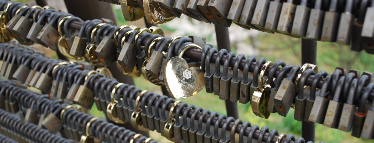 �����̏o�ɂ��肢�I�É��E���{���̐�i�ŉi���̈��𐾂���