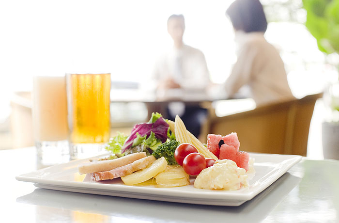 HIw߂ȃUEj[zeF{ŏɊό悤