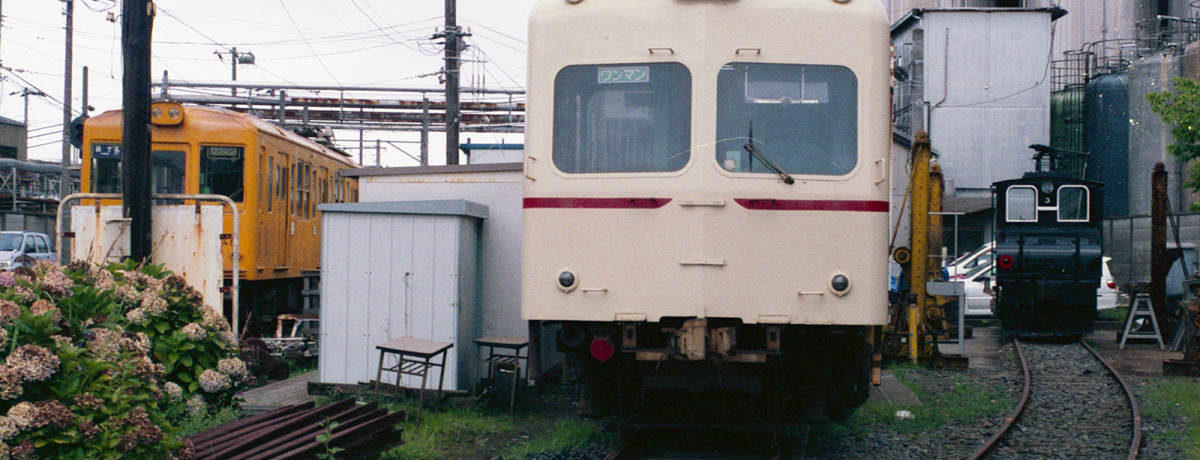 ���ƂȂ��Ă͊󏭉��l�̍������[�J�����̕��͋C!!�@���q�d�C�S��