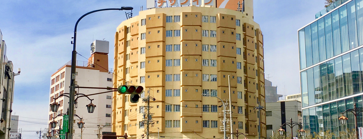 ���z�D���ɂ͂��܂�Ȃ��~�`�z�e���I�u�`�T�� �C�� ���É��v