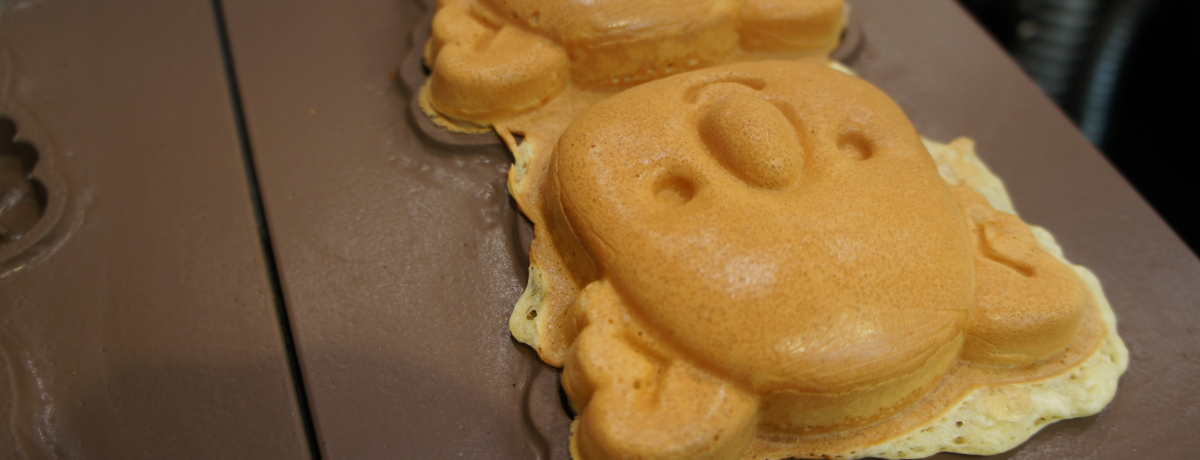 �u�R�A���̃}�[�`�āv�͓����E����ŏo���L���[�g�ȃX�C�[�c�I