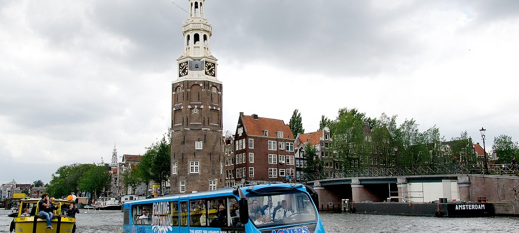 IXX͂IAXe_Ő΂Ɋy݂u^̓N[Yv