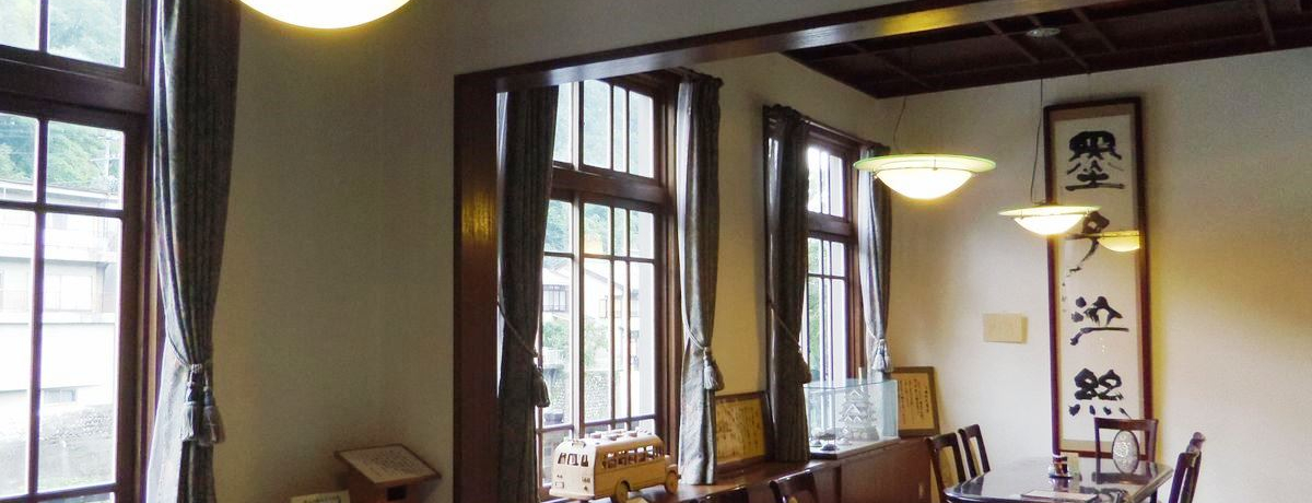 �򕌁E�S�㔪���Ō������I���g�����_���Ȑ��m��3�I