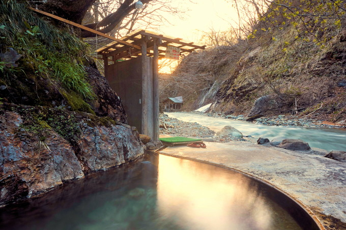 EĖuĖvt`H̔铒Ŗ̓߂