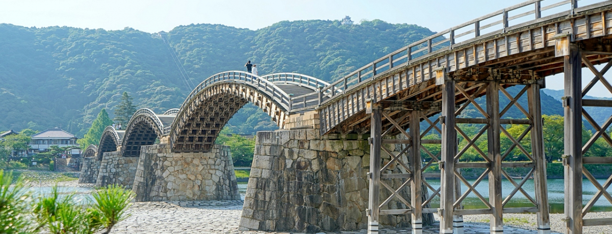 R̐i߂āIhCuɃIXXȃGATI