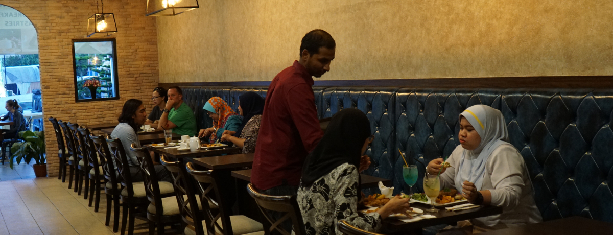 p̍gXR[iI}[VAELnChuScottfs CAFEv