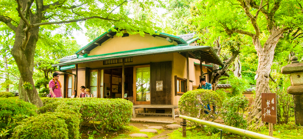 �a�J����20���u���X�͌k�J�v�s���̒��S�Ŏ��R�������悤�I