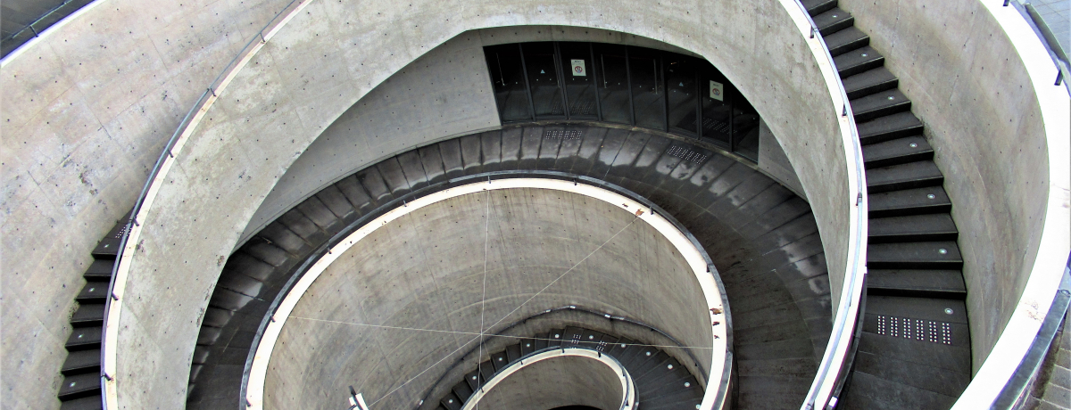 ���O�A�[�g���I�u���Ɍ������p�فv�Ō���A�[�g�𖞋i