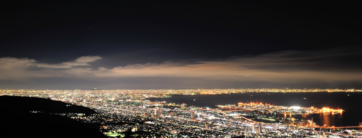 ���f�̐_�˃x�C�G���A�A�J�b�v���K����i���I�X�|�b�g�I