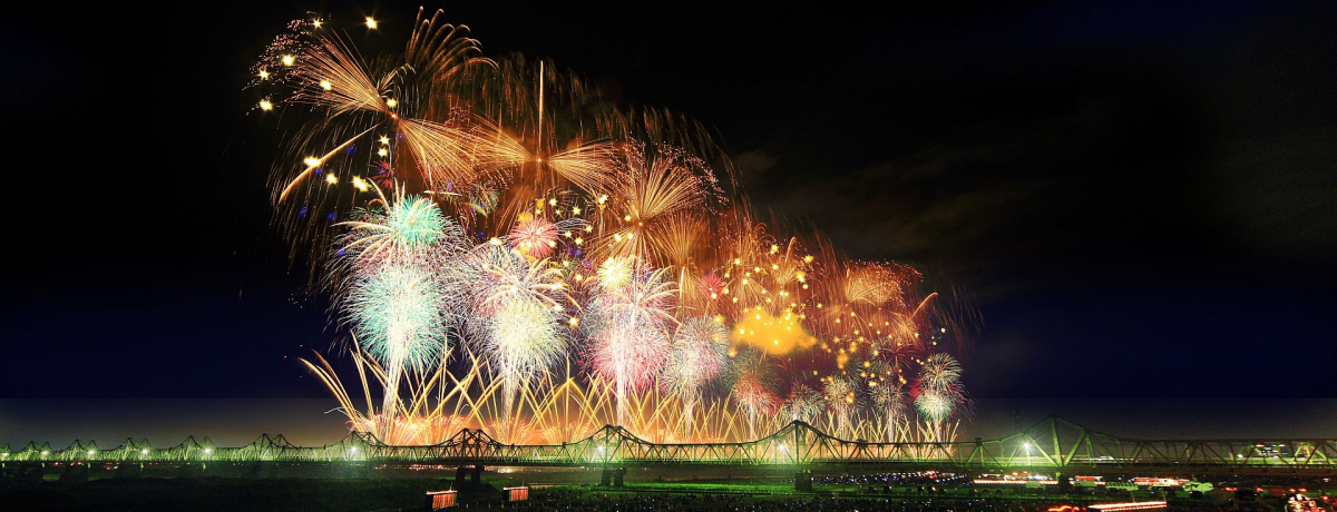 ���{�O��ԉ΁u�����܂��ԉΑ��v�ōō��̉Ă̎v���o���I