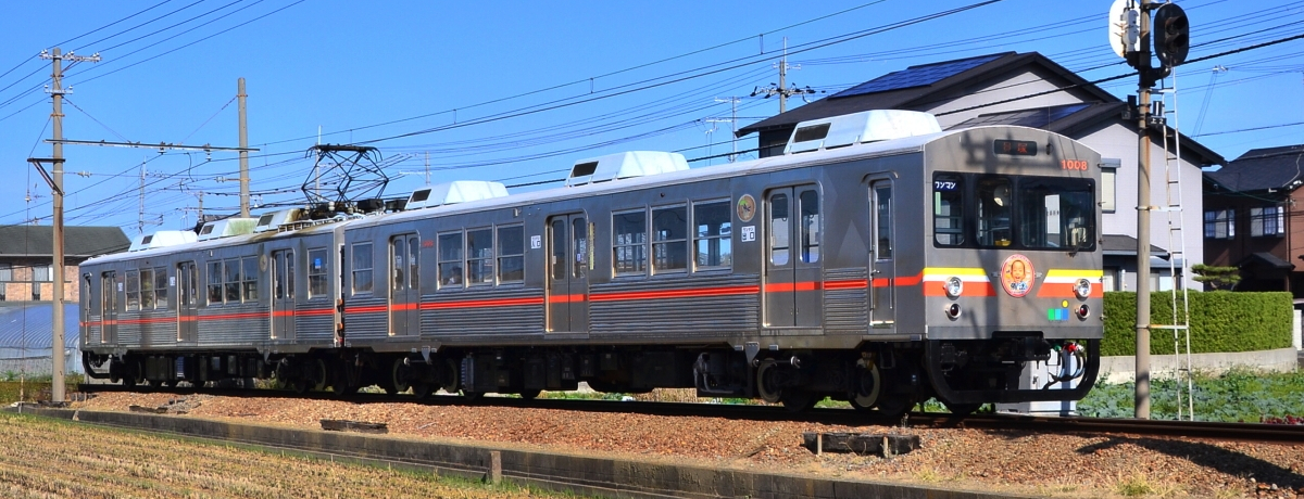 ���E�L�ˎs���𑖂�u���ԓS���v�͓S�����V���t�@���ɂ��������߁I