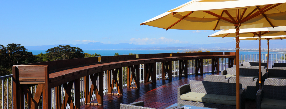 360x̐iJtFI]̓uLb` DELI&TEAv