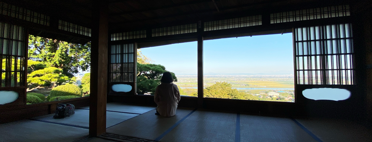 �R�̏ォ��Z����������n����i�I�򕌂̉B�ꖼ���E�s�