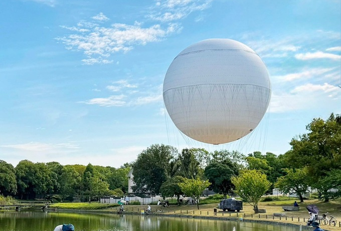 5,000����������I�u����������o���[���v�Ő��E��Y���󂩂�̊�