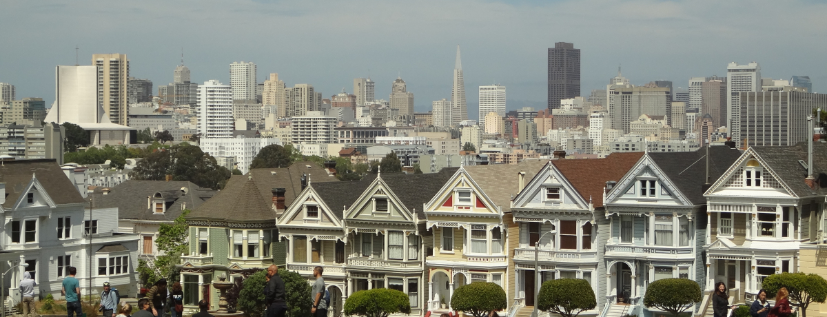 ���C�݃c�A�[�̑I�ѕ��I�A�����J�S���̗��s��ЃX�^�b�t���`�����܂�