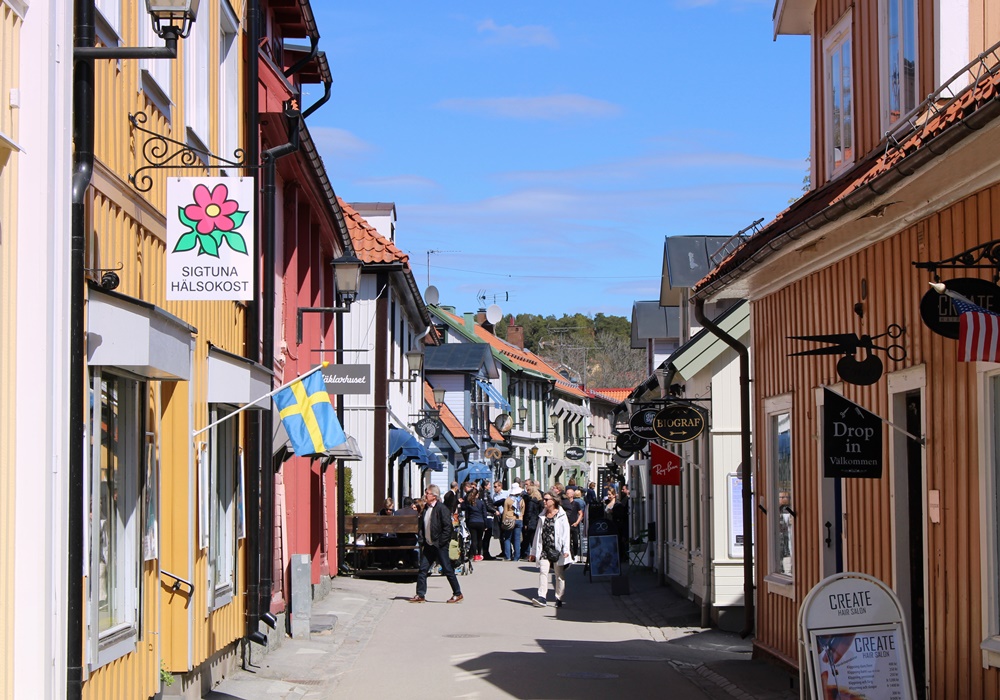湖と森に囲まれた美しい町！スウェーデン最古の町シグトゥーナの見所