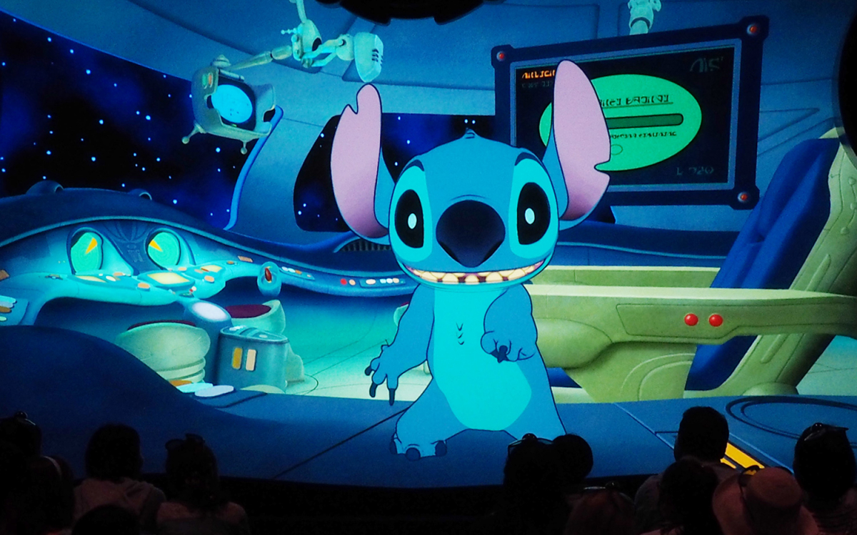 東京ディズニーランドで大爆笑！スティッチ・エンカウンターで見逃せ