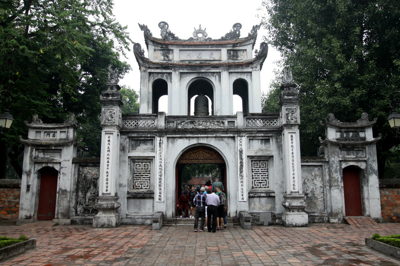 ベトナム最古の大学！ハノイ「文廟」で合格祈願!! | ベトナム