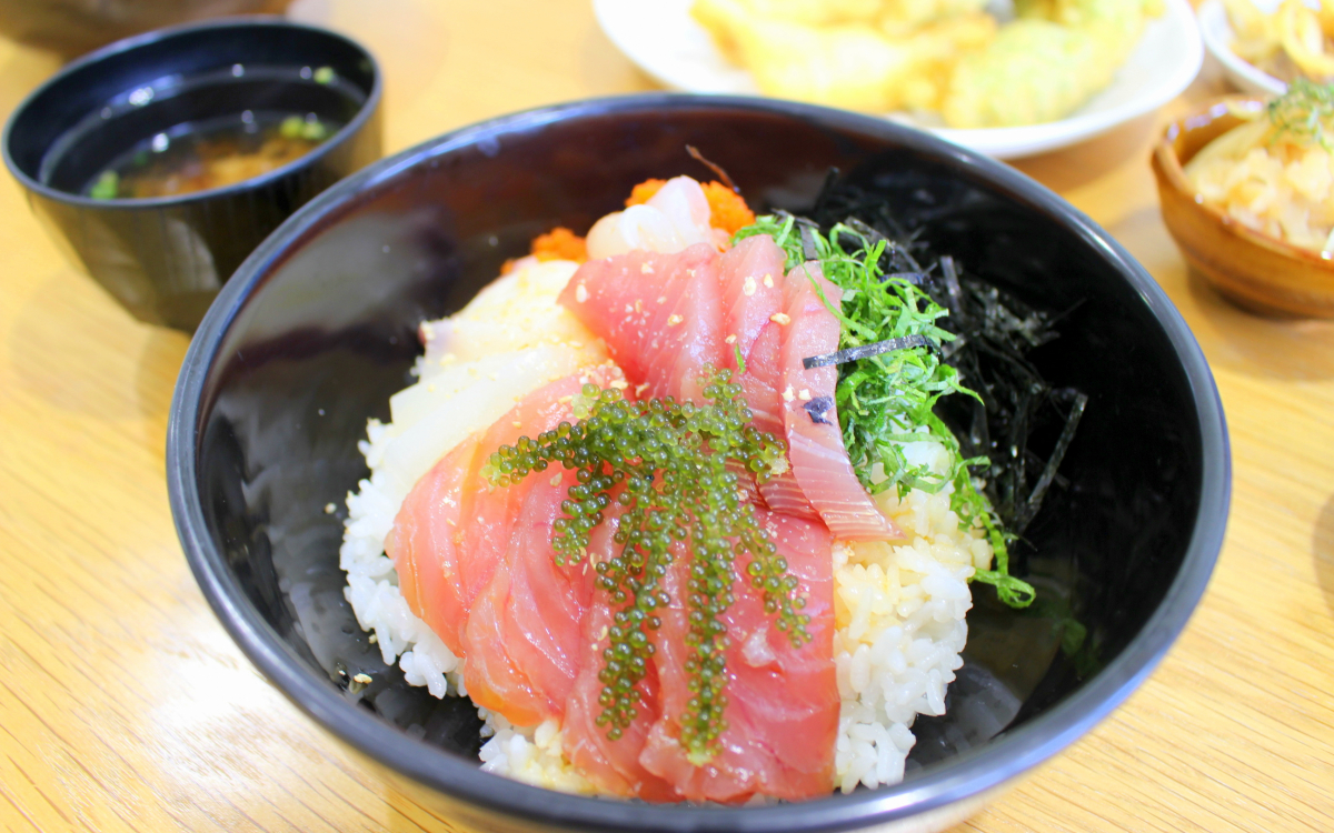 宮古島 海鮮 丼