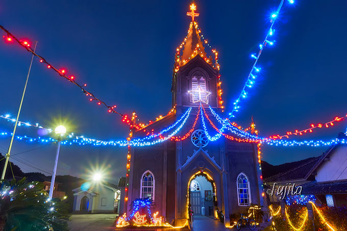 ✨ 特典付き❗️クリスマスにぴったりな教会 イルミネーション ブローライト ✨ 天草・崎津教会のライトアップ＆イルミネーションが美しい！ | 熊本県
