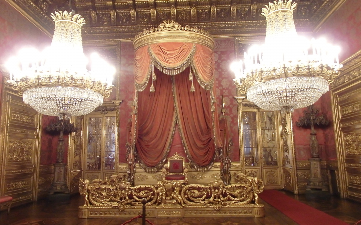 眩いばかり！北伊・トリノ王宮はかつてのサヴォイア家の宮殿