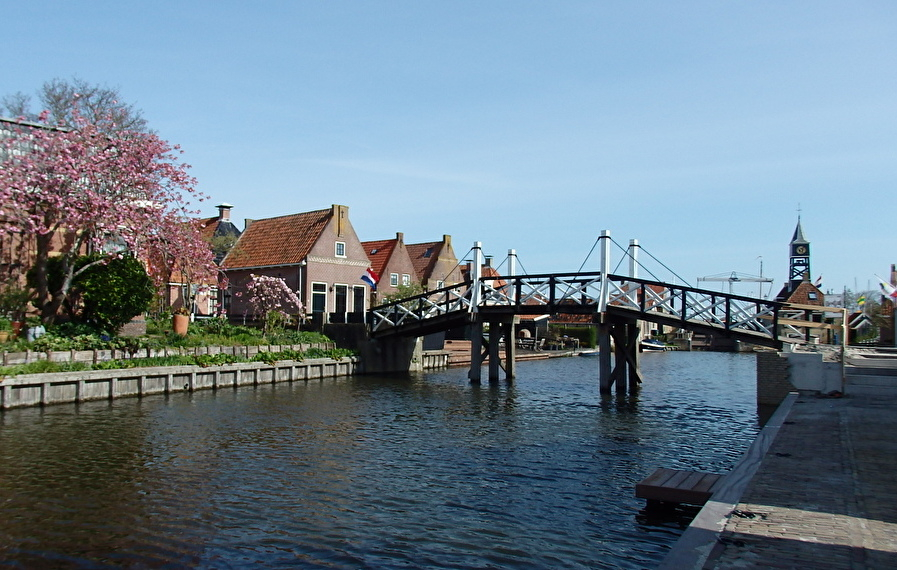 オランダのアイセル湖畔に佇む静かな村「ヒンデローペン」 | オランダ