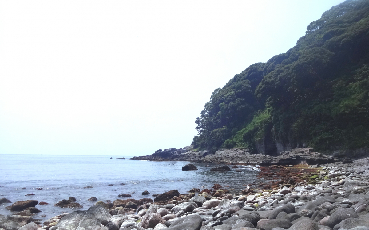 番場 浦 海岸