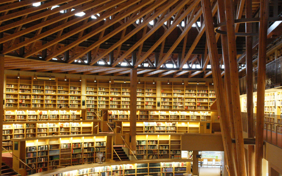 日本の美しい図書館第一位は秋田県に！中嶋記念図書館・国際教養大学