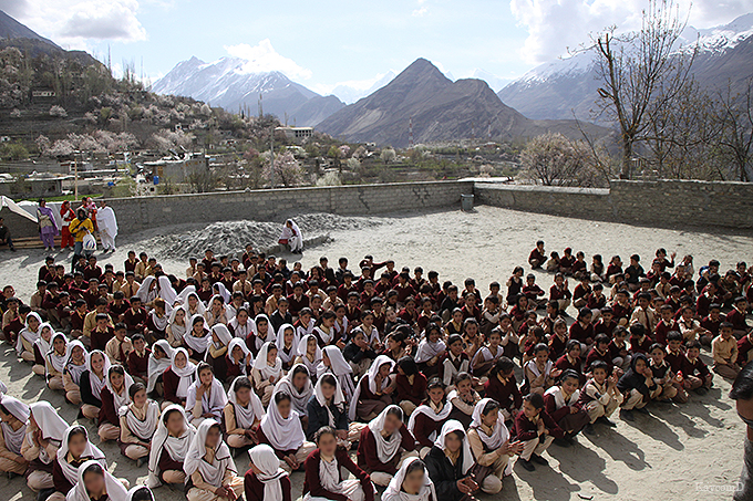 絵本 パキスタン ヒマラヤ風景 In Kathmandu, I look back on past