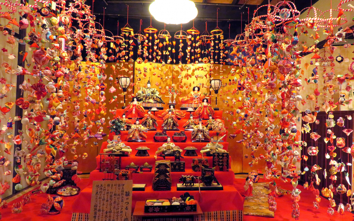 伊豆稲取「雛のつるし飾りまつり」その見どころと巡り方 | 静岡県