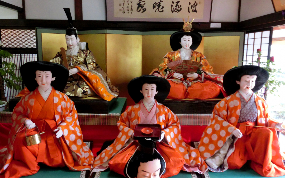 等身大の雛人形”にびっくり！藤枝・岡部宿「大旅籠柏屋 ひなまつり