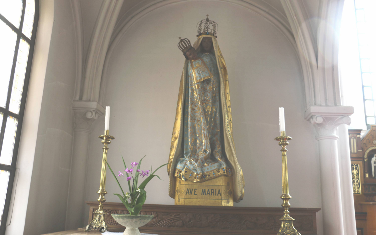 日本で唯一の「黒い聖母マリア」を抱く山形県「カトリック鶴岡教会