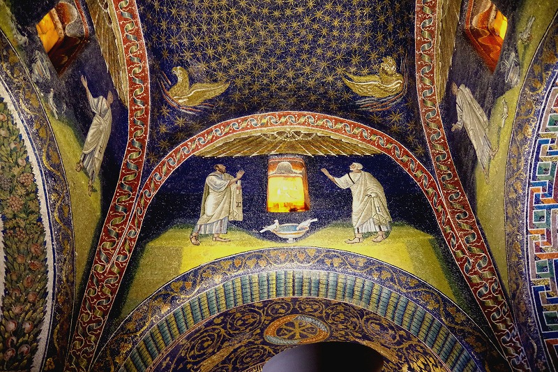 世界遺産の町イタリア「ラヴェンナ」で金や瑠璃色のモザイク鑑賞を