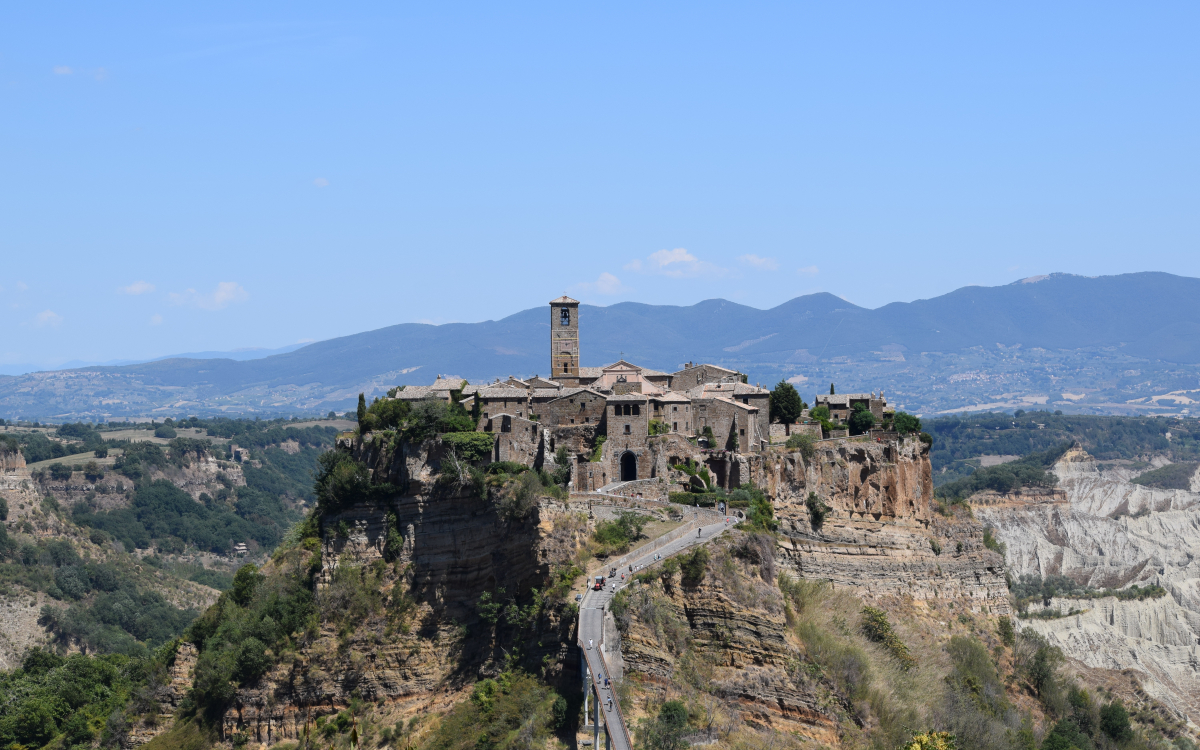 イタリアでショッピング 美しく死にゆく街！？イタリア「チヴィタ・ディ・バニョレージョ