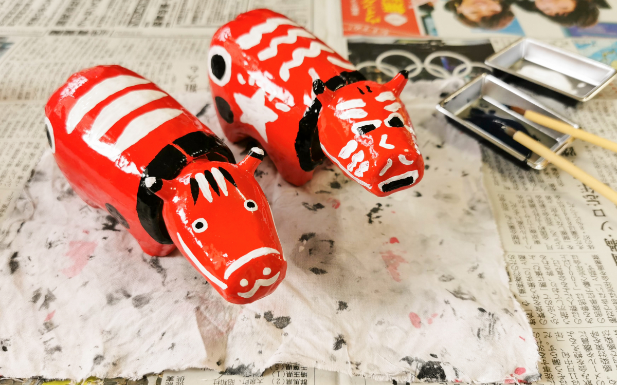 会津若松「赤べこ絵付け体験」でオリジナル赤べこを作ろう！ | 福島県