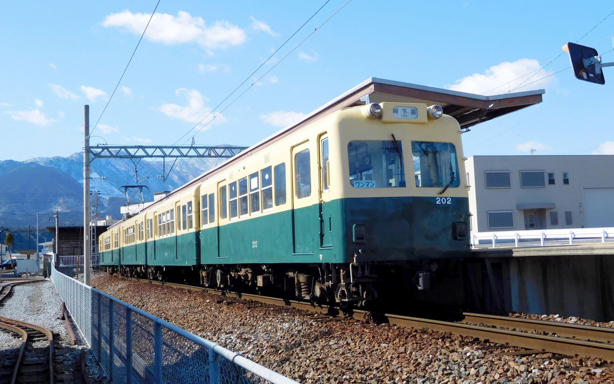 日本最長のナローゲージ！三重の三岐鉄道・北勢線は撮り鉄に人気