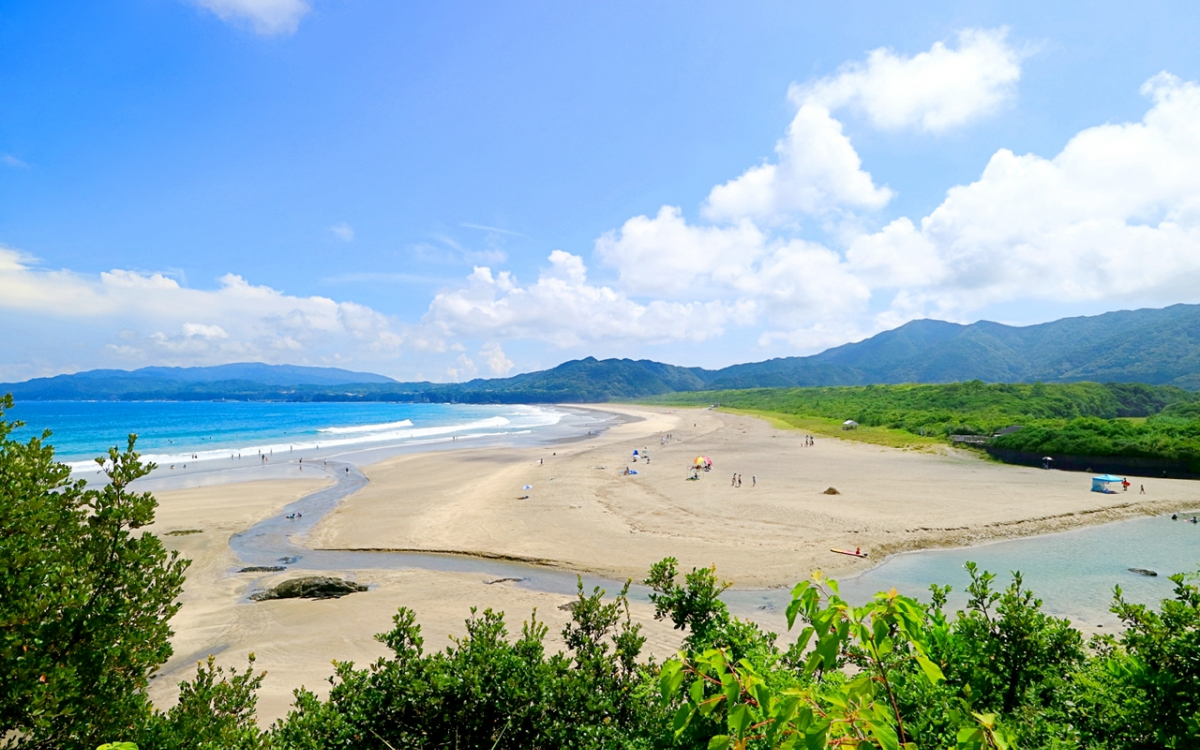 高知「大岐海岸」で夏満喫！遠浅の絶景ロングビーチ！ | 高知県