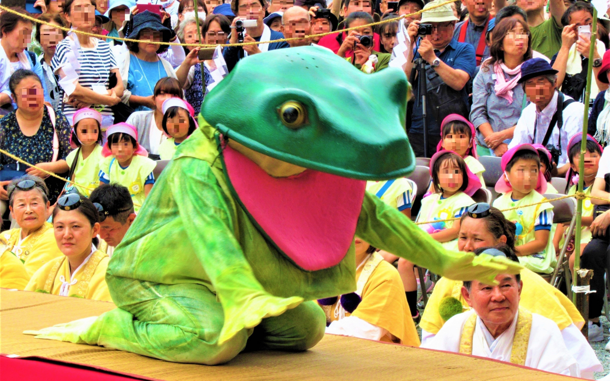 蛙がピョンピョン!?奈良・金峯山寺「蓮華会・蛙飛び行事」 | 奈良県