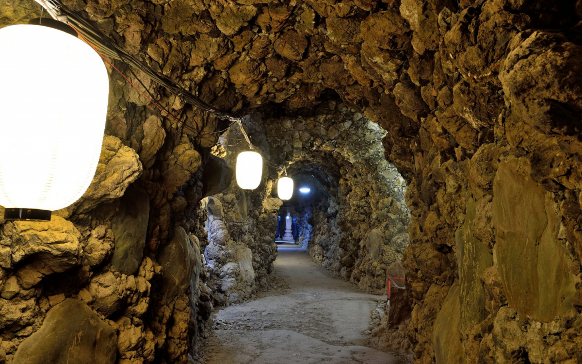 観音様を巡る400mの地下旅行！穴場スポット洞窟観音でちょっとした探検