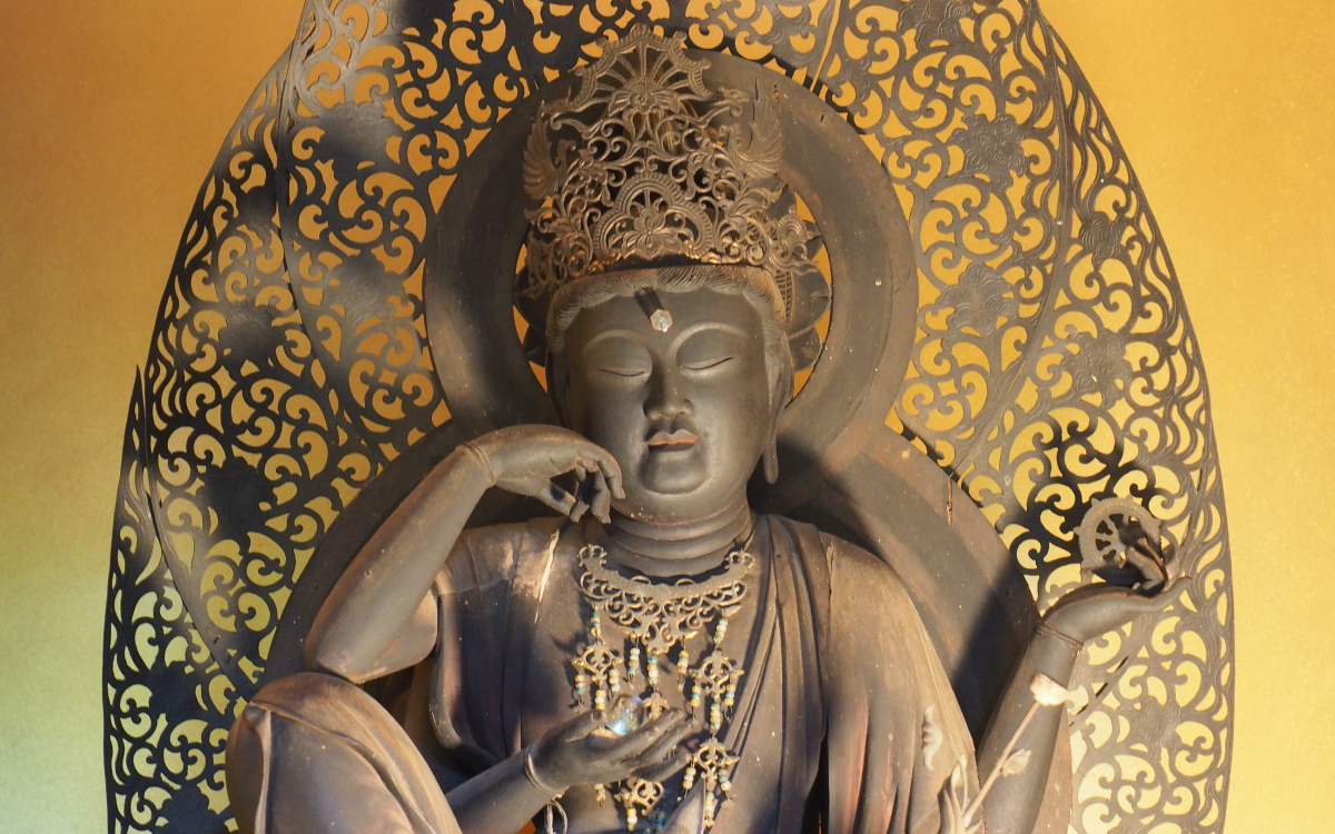 秘仏・談峰如意輪観音像の公開も！奈良・新緑の「談山神社」 | 奈良県