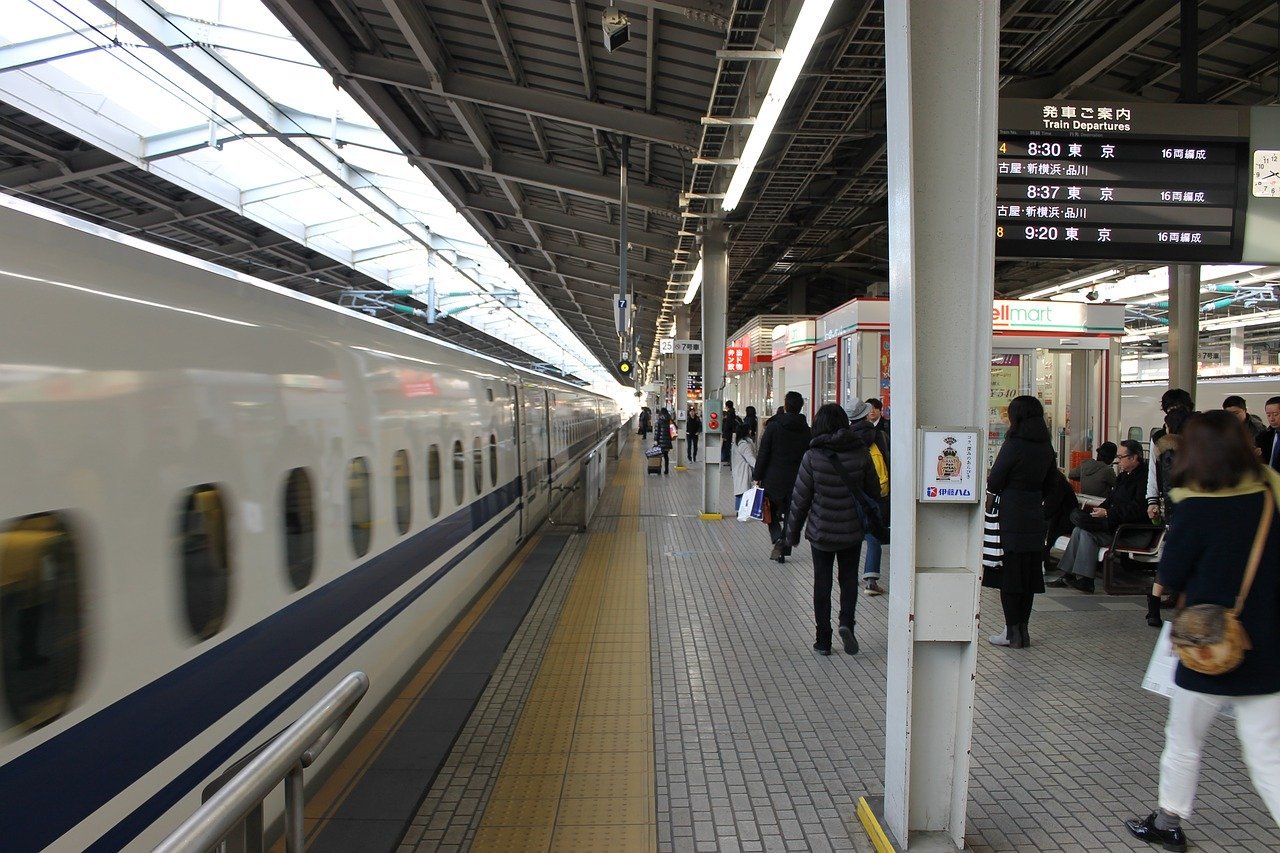 東京～大阪間は新幹線と飛行機どちらが安い？所要時間も徹底比較！ トラベルjp 旅行ガイド