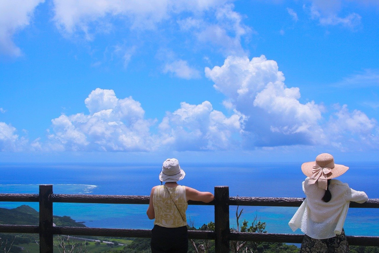 沖縄旅行に何を持っていく おすすめ持ち物リストを紹介 沖縄県 トラベルjp 旅行ガイド