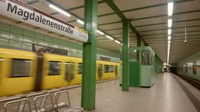 COsOɒmĂΈSIsɖ𗧂hCcbt[Y̋LTlC