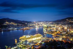 ͉ԂΊy߂HߔЉ̋LTlC