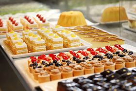 �R���i�Ђ̃r���b�t�F�͑��v�H �������߃z�e���r���b�t�F�����Љ�I�̋L���T���l�C��