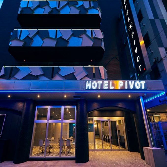 13DHOTEL Pivot
